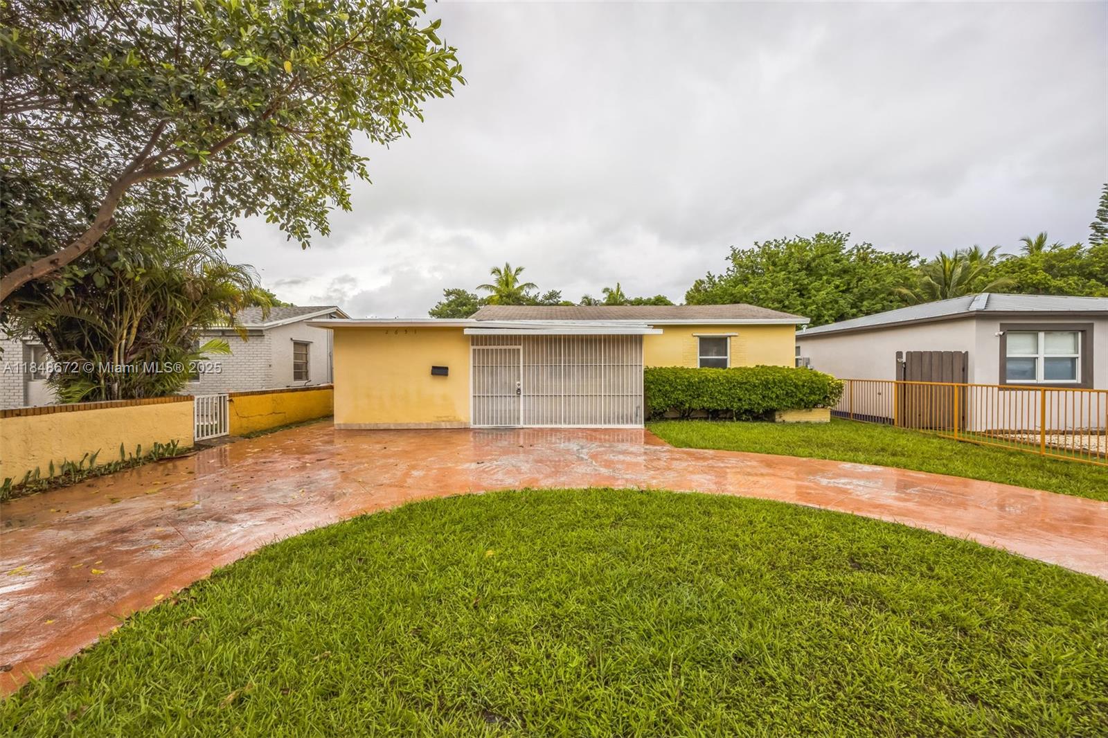 Hollywood Little Ranches