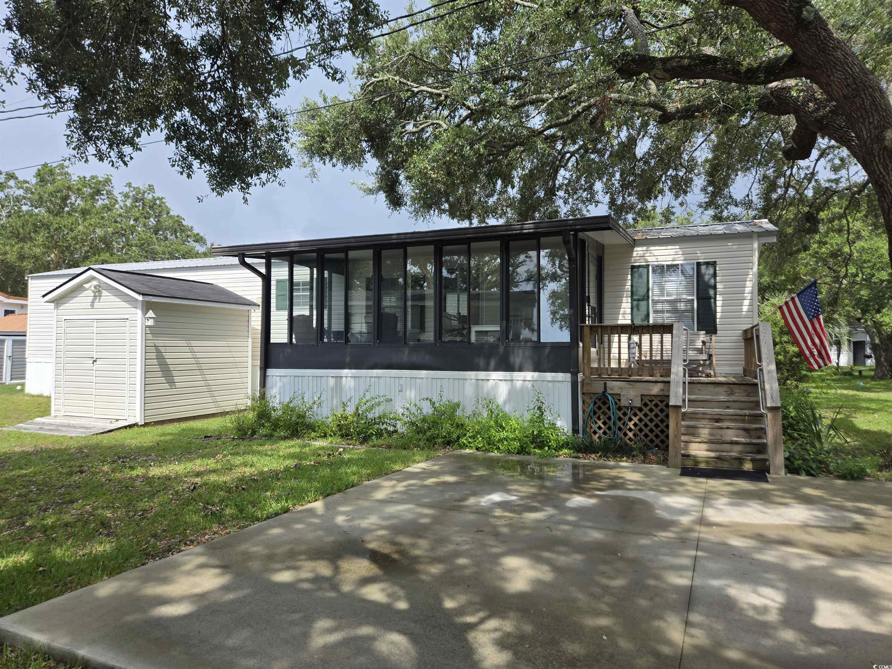 324 Yucca Circle Garden City, SC 29576