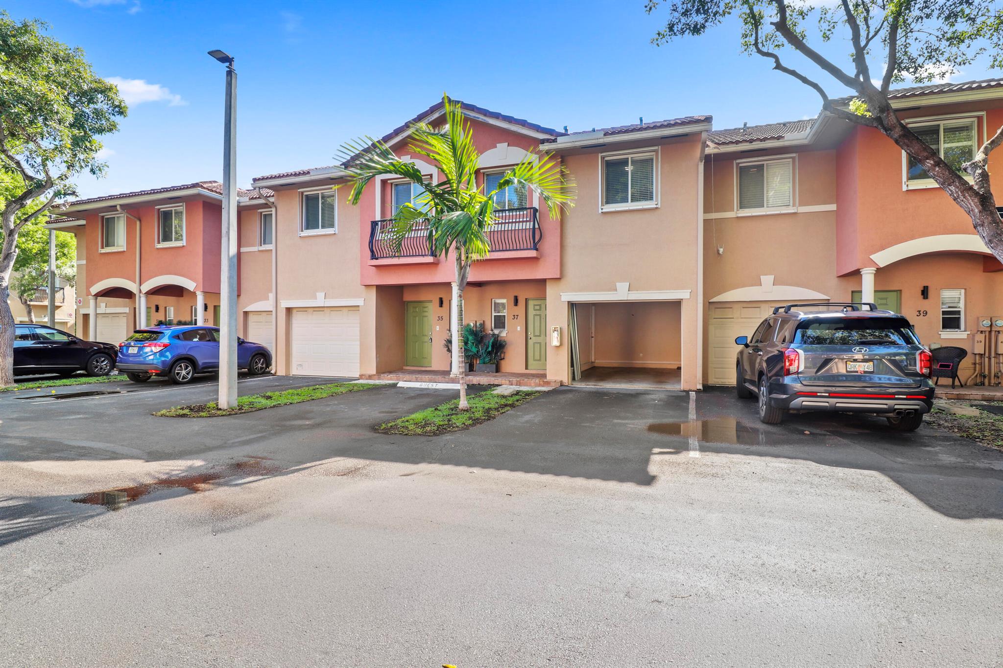 Homes for sale in Hallandale Beach, FL | 37 Se 3Rd Avenue, Hallandale Beach, FL 33009 | MLS# R11112414