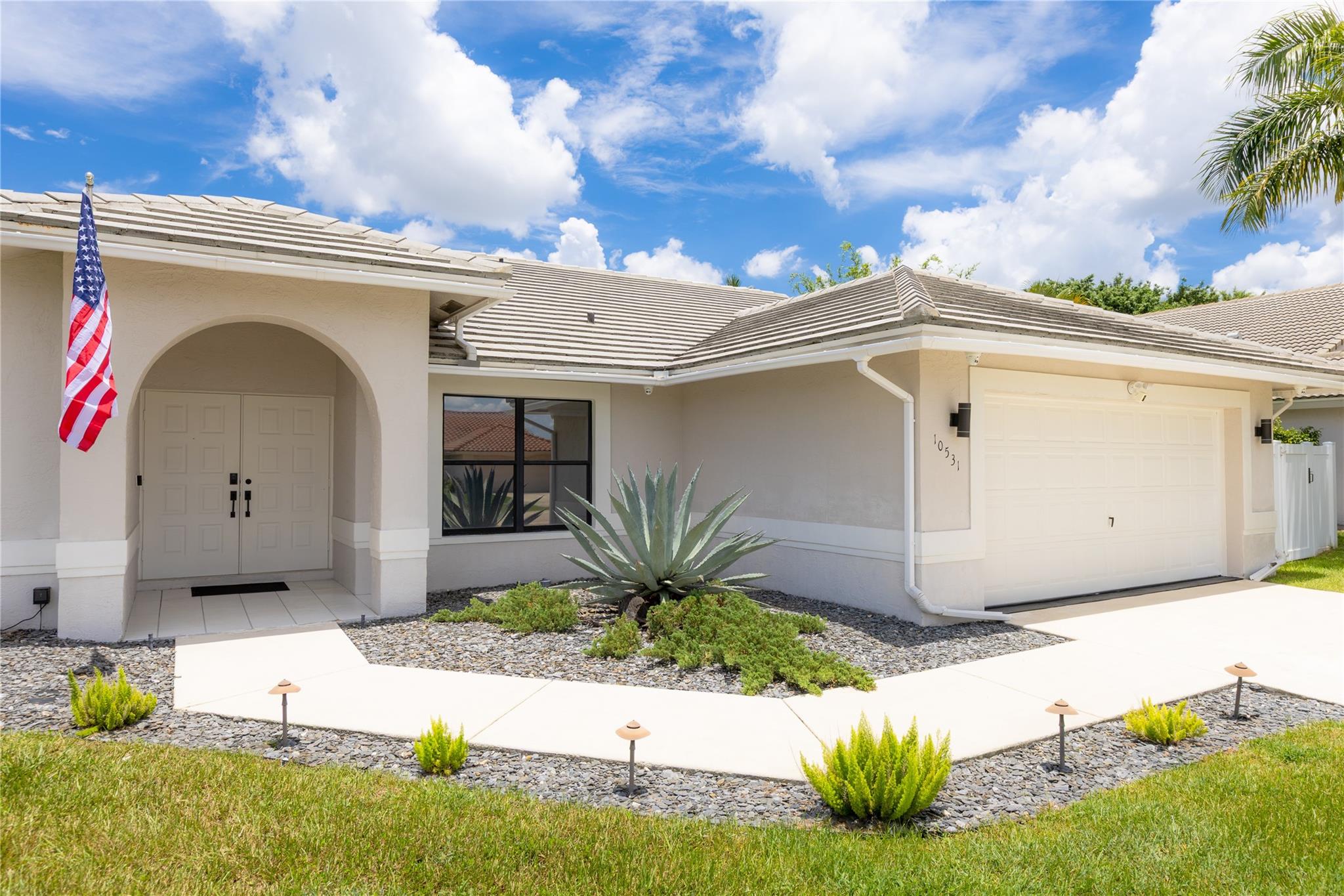 Homes for sale in Lake Worth, FL | 10531 Paso Fino Dr, Lake Worth, FL 33449 | MLS# F10518360