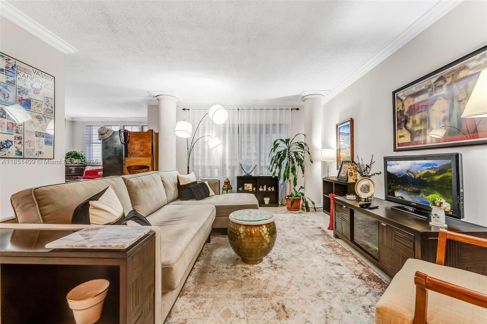 Hillcrest East No 23 Cond