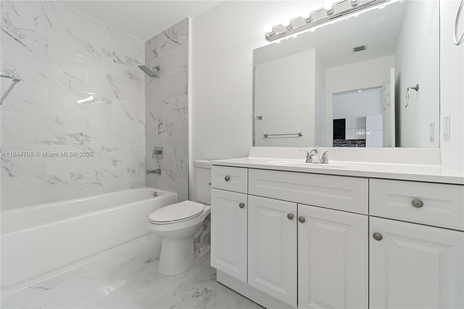 133 NE 2nd Ave #2005, Miami FL 33132