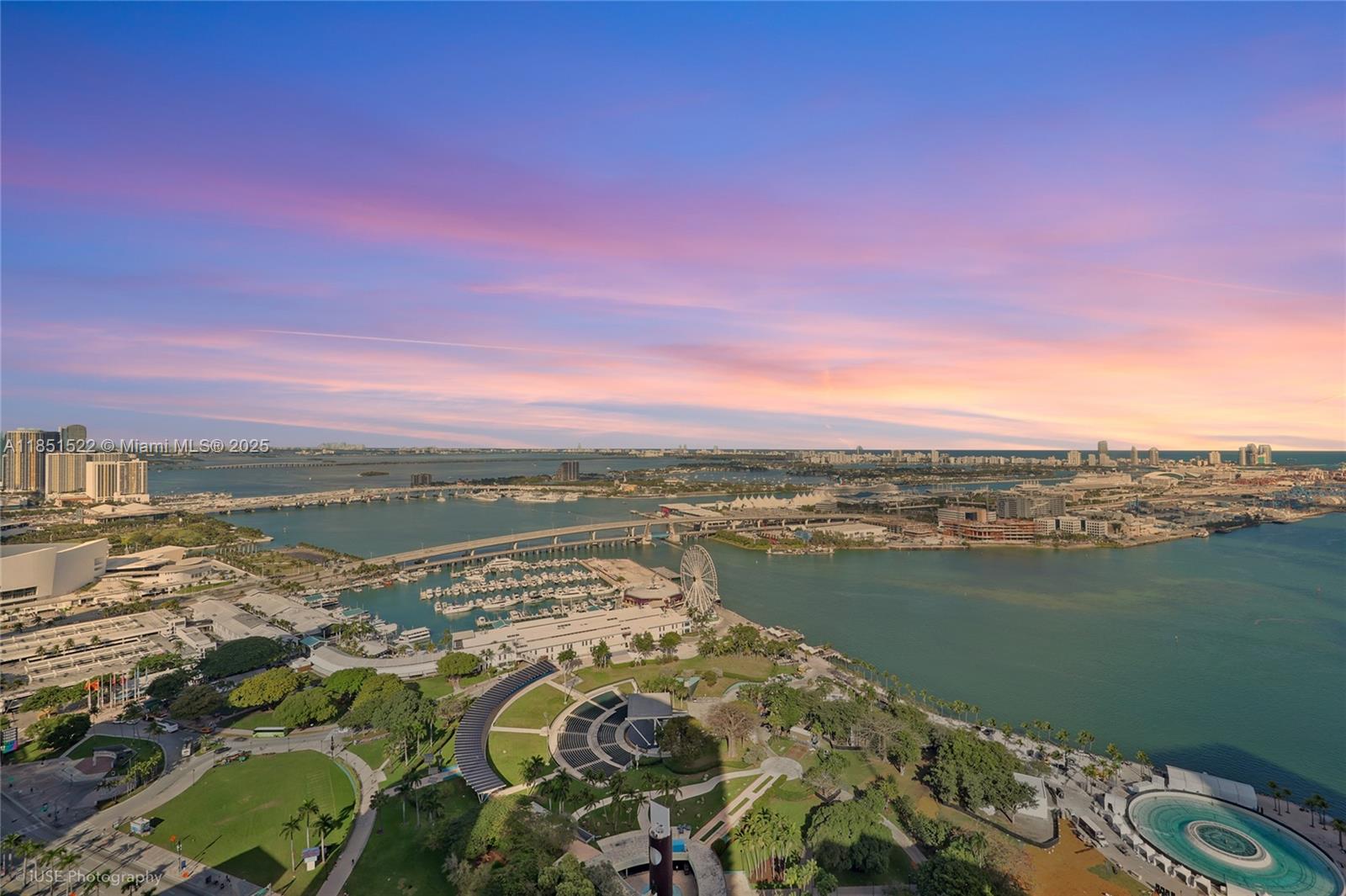 Condo for Sale in Miami, FL