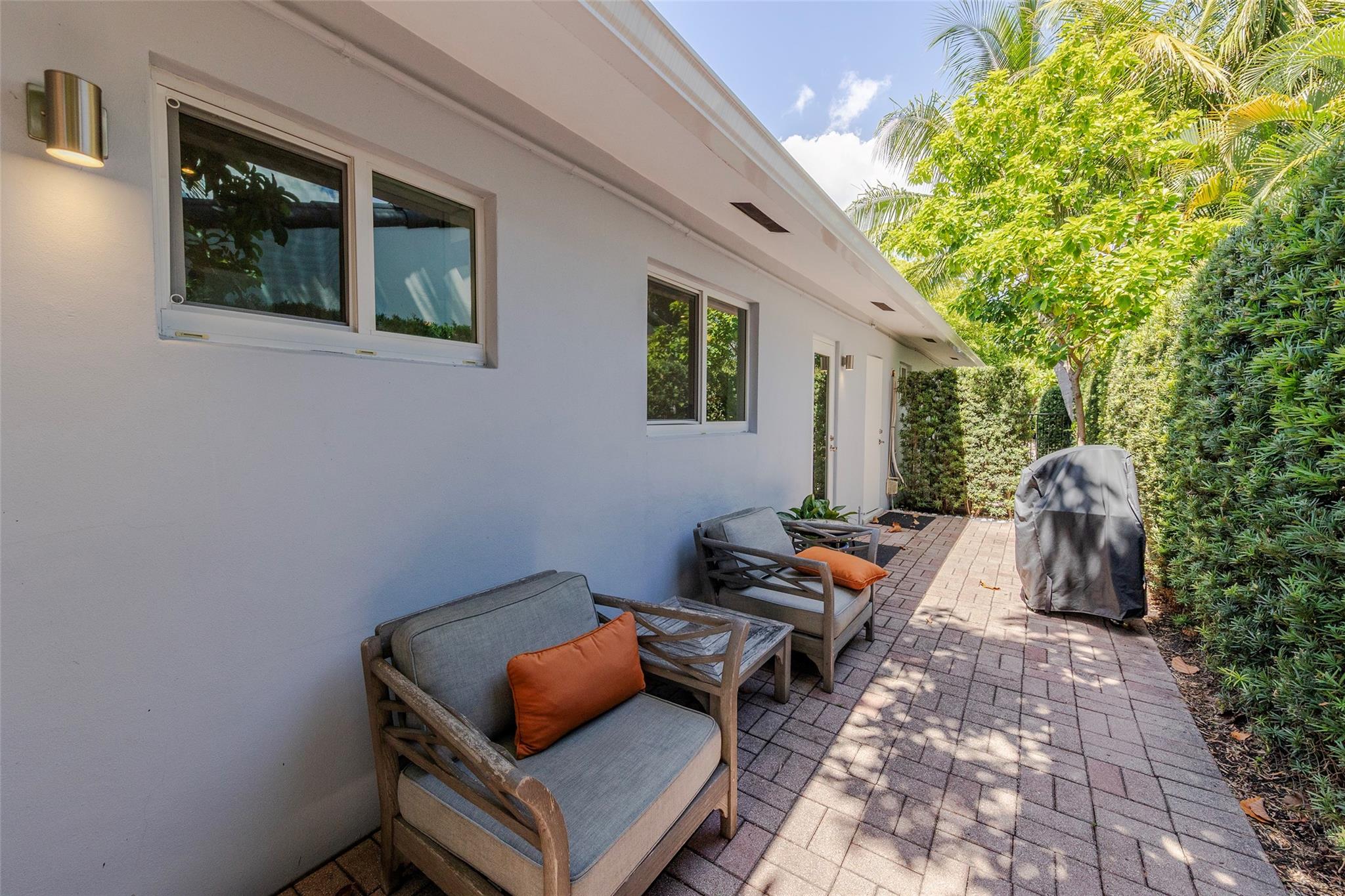 303 NE 15th Street A