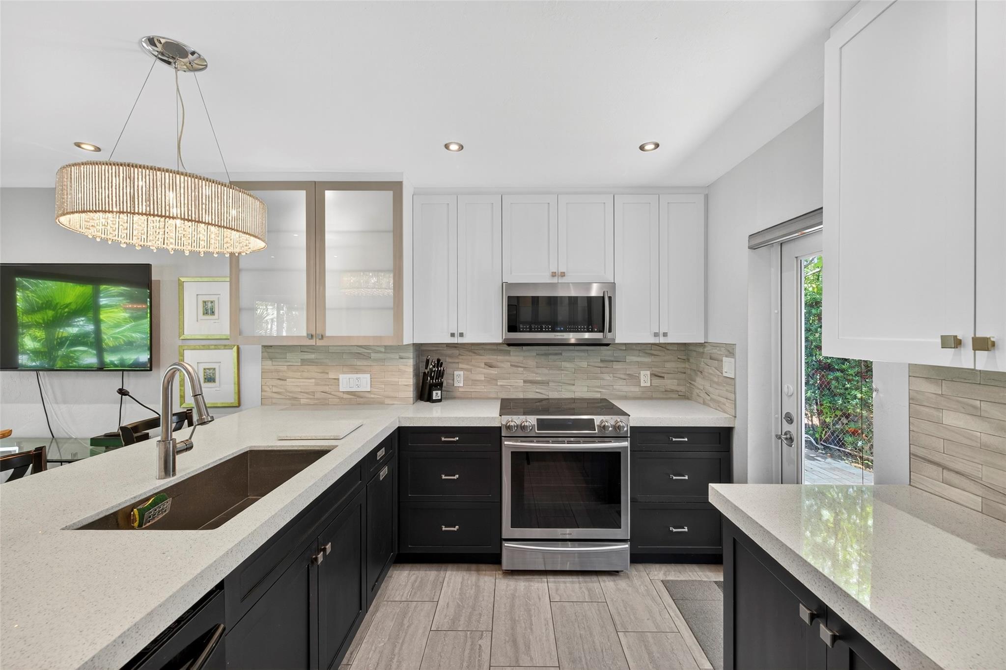 303 NE 15th Street A