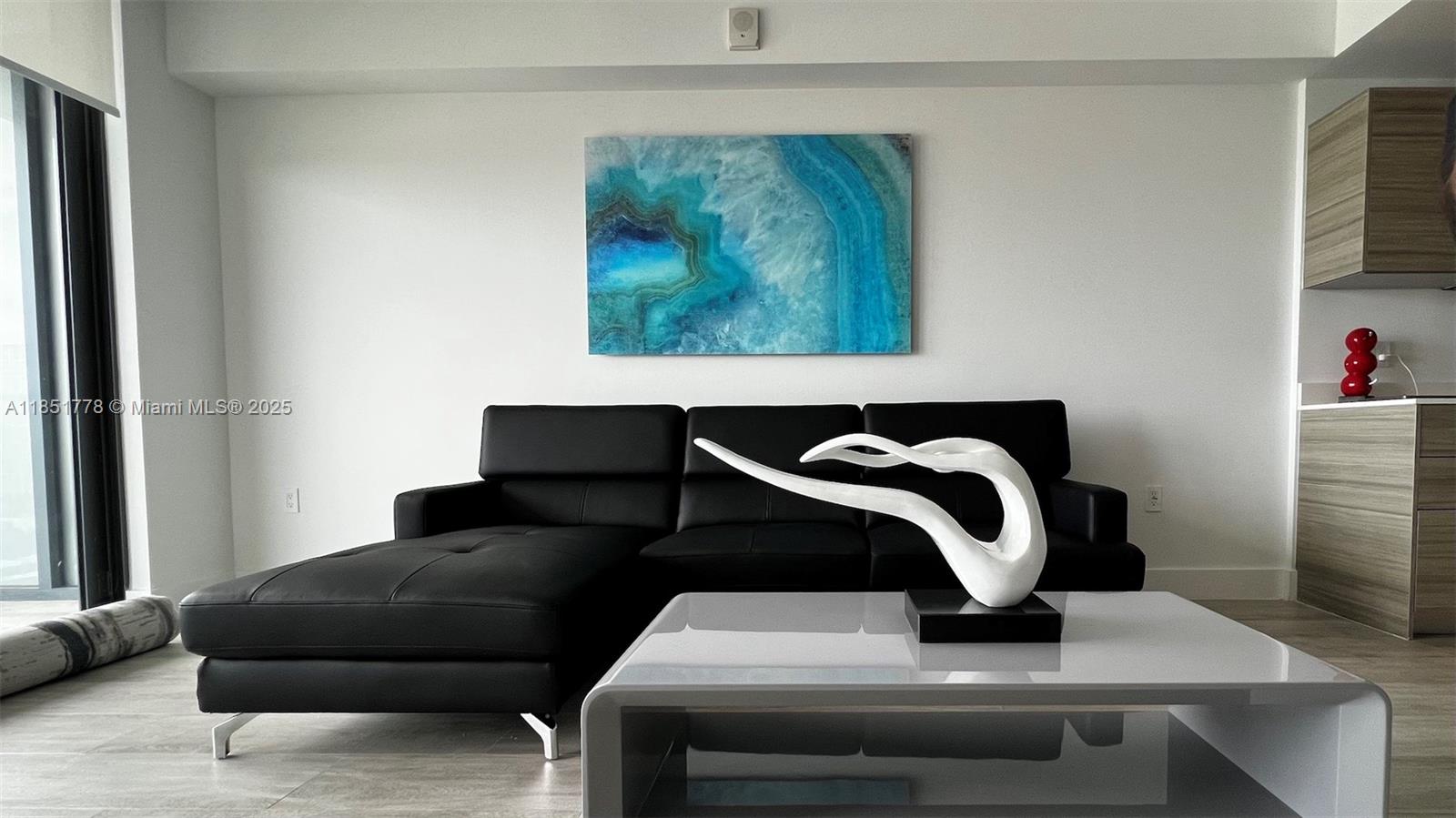 Condo for Sale in Miami, FL