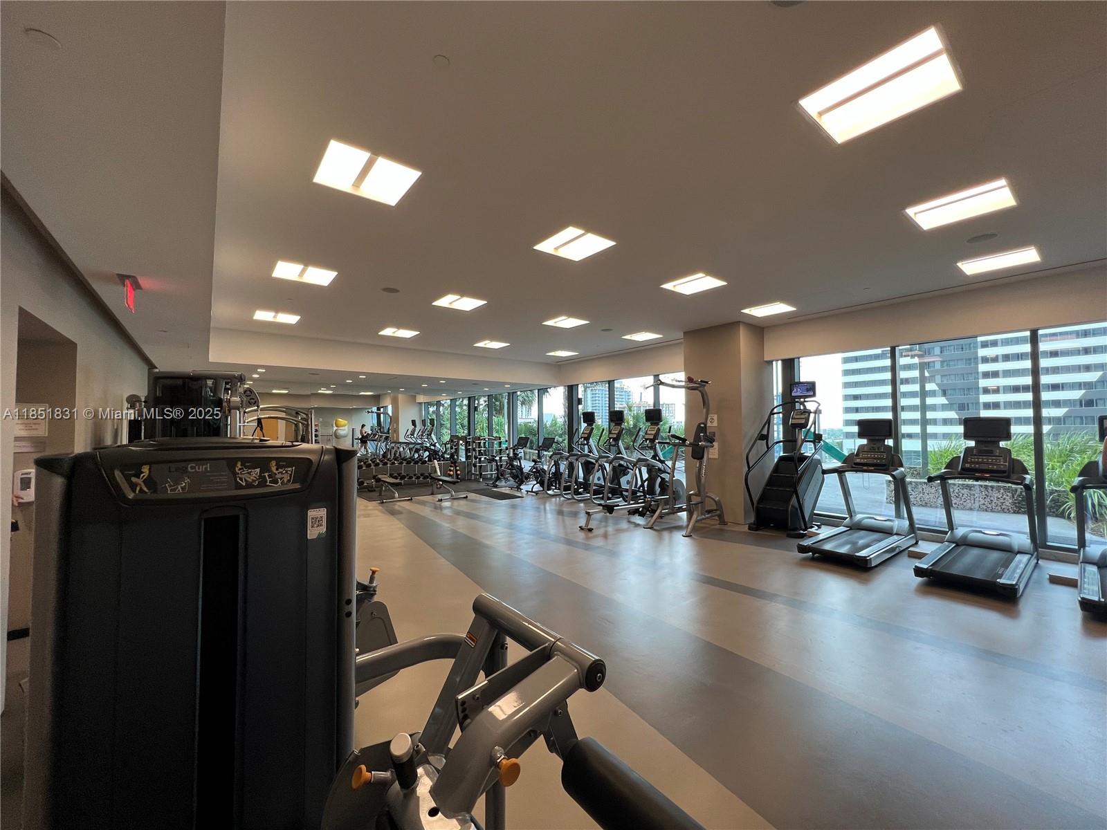 88 SW 7th St #3007, Miami FL 33130