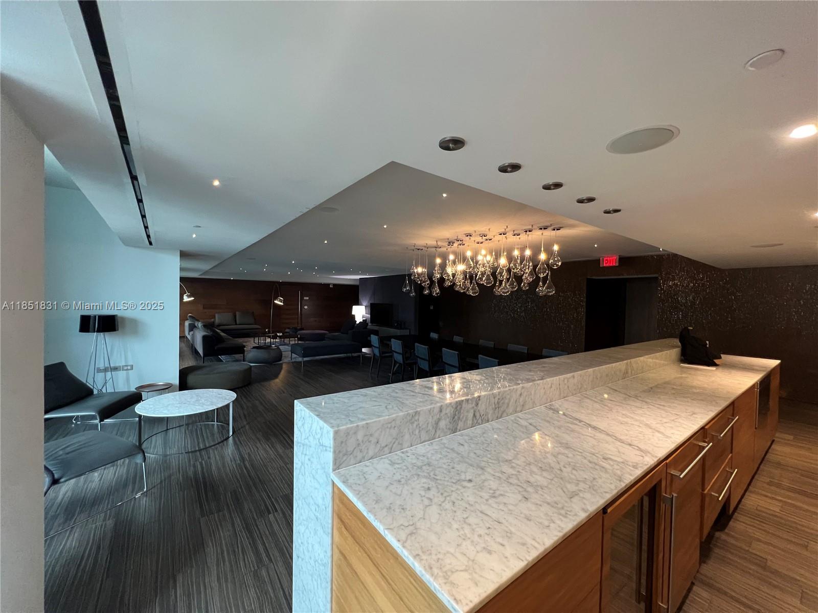 88 SW 7th St #3007, Miami FL 33130