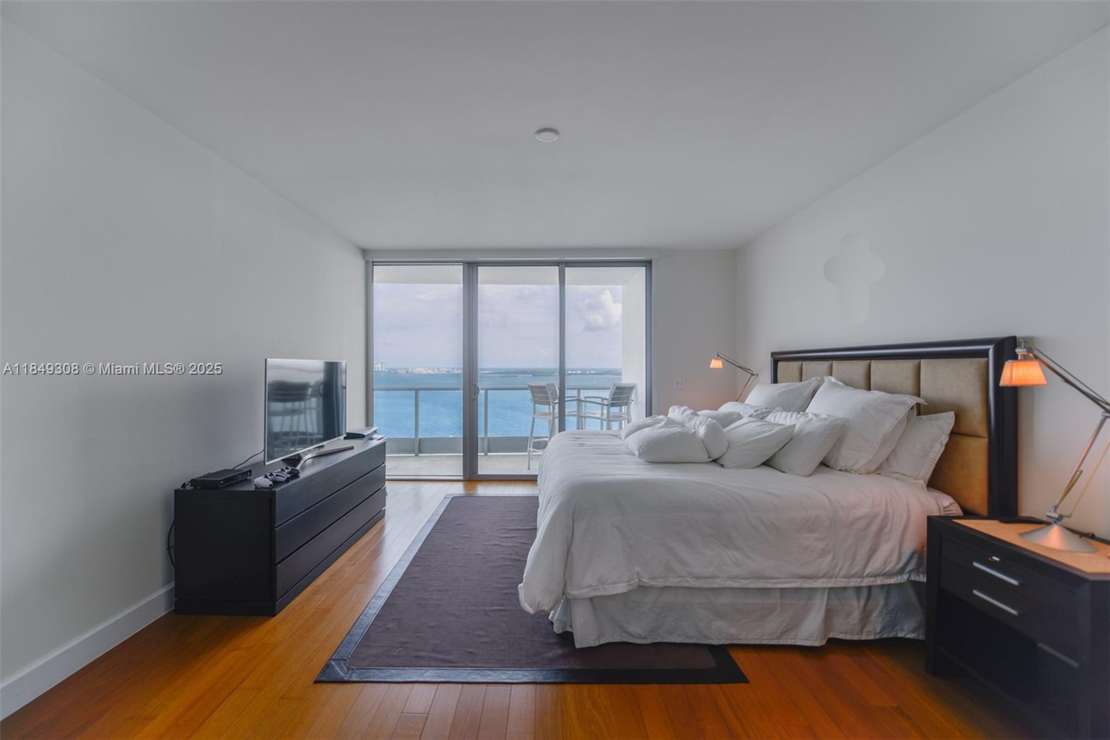 1331 Brickell Bay Dr #2403, Miami FL 33131
