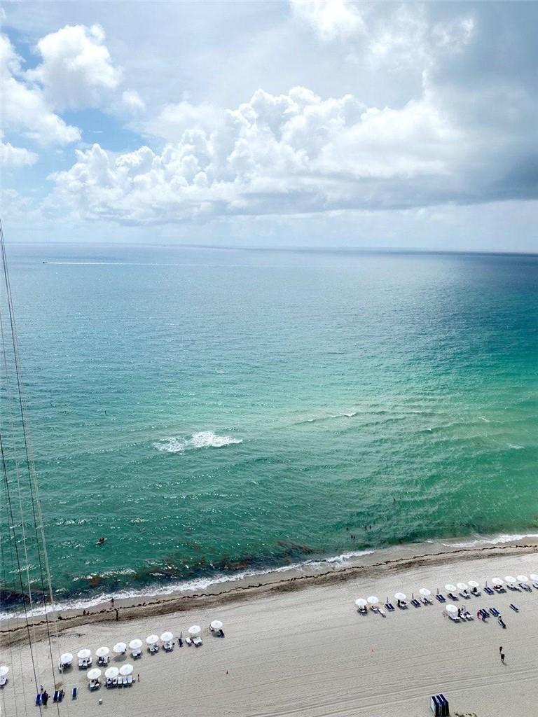 Condo for Rent in Sunny Isles Beach, FL