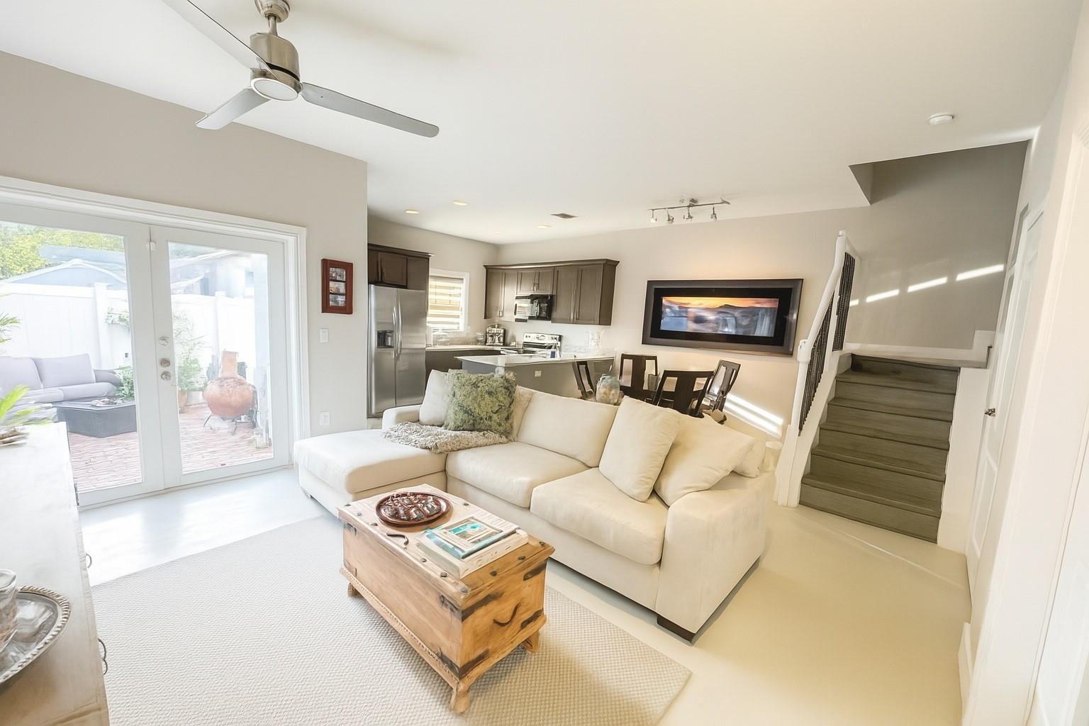 303 SE 22 Street 303