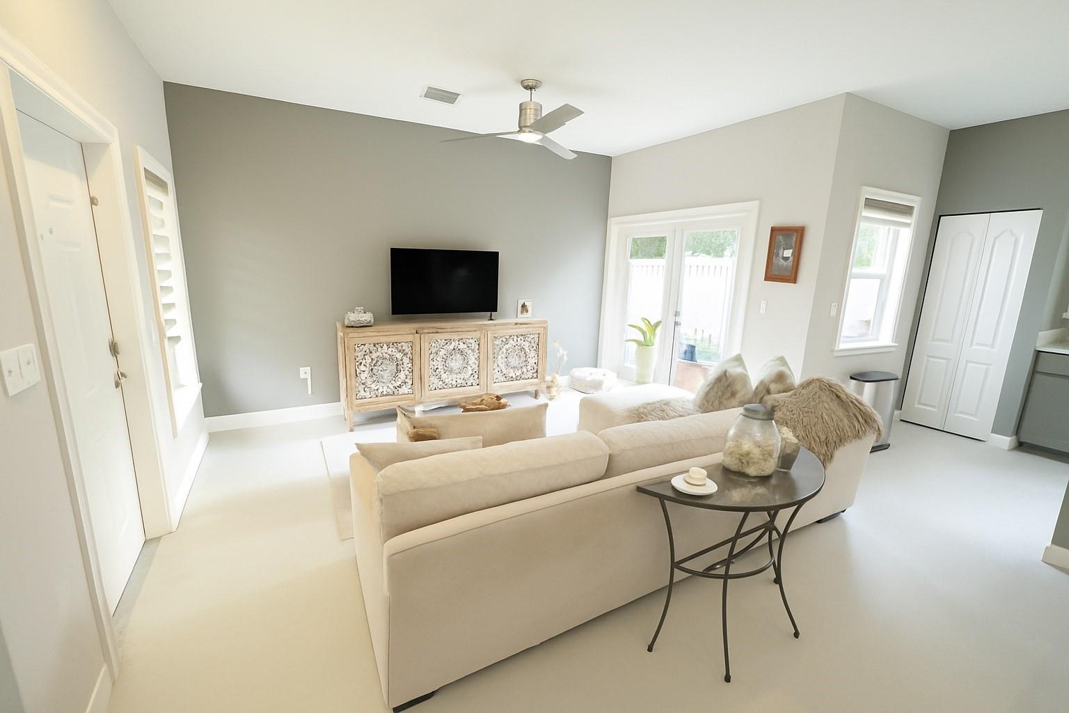 303 SE 22 Street 303