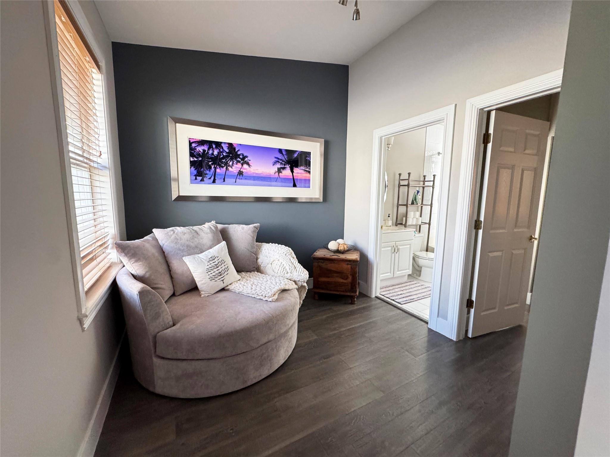 303 SE 22 Street 303