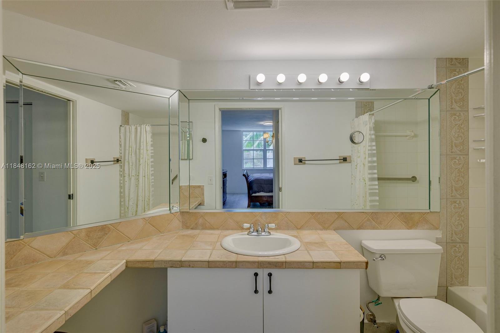 19877 E Country Club Dr #3407, Aventura FL 33180