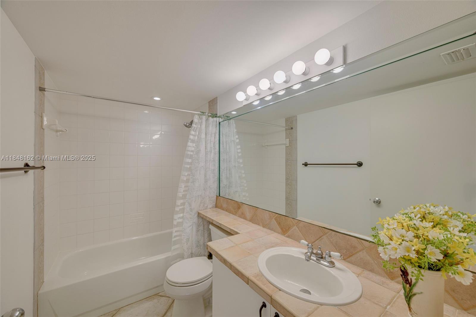 19877 E Country Club Dr #3407, Aventura FL 33180