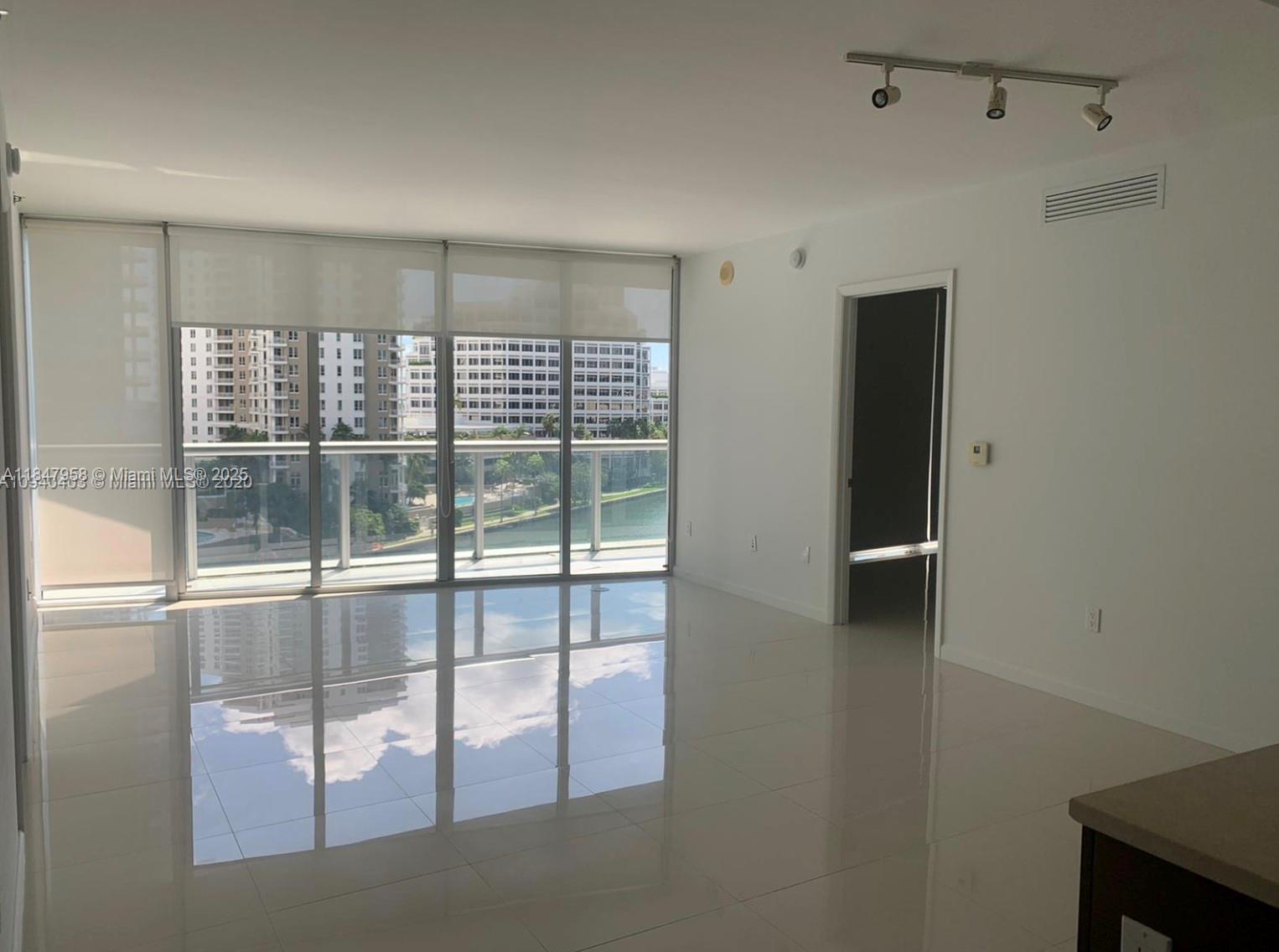495 Brickell Ave #BAY706, Miami FL 33131