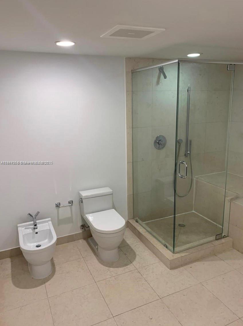 495 Brickell Ave #BAY706, Miami FL 33131