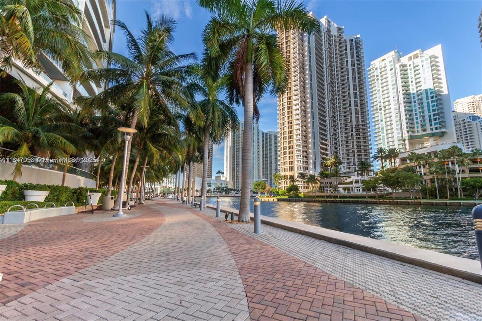495 Brickell Ave #BAY706, Miami FL 33131