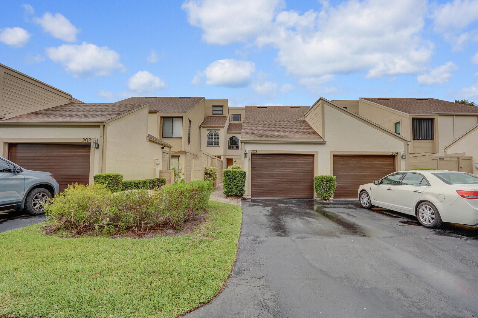 Homes for sale in Port St. Lucie, FL | 1102 Se Mitchell Avenue #203, Port St. Lucie, FL 34952 | MLS# R11112857