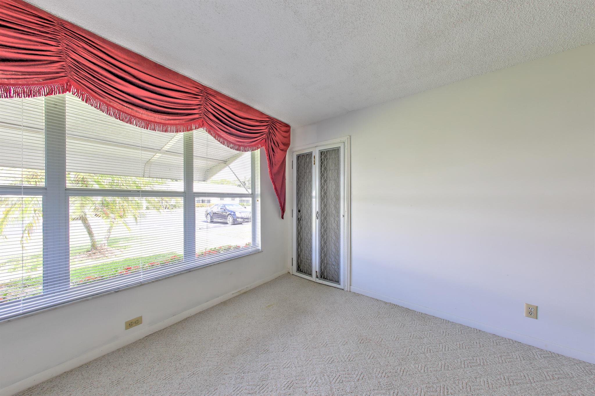 Homes for sale in Fort Pierce, FL | 112 Lakes End Dr #B, Fort Pierce, FL 34982 | MLS# R11112882