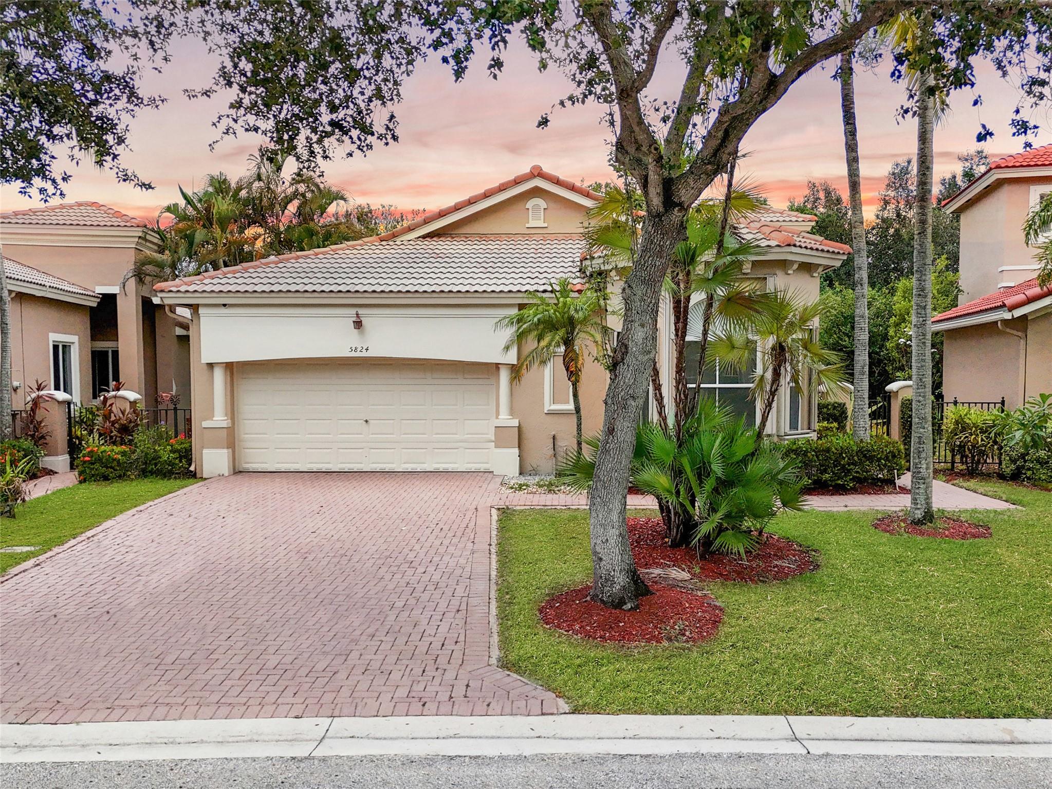 5824 120th Ave Coral Springs FL 33076 | F10518766