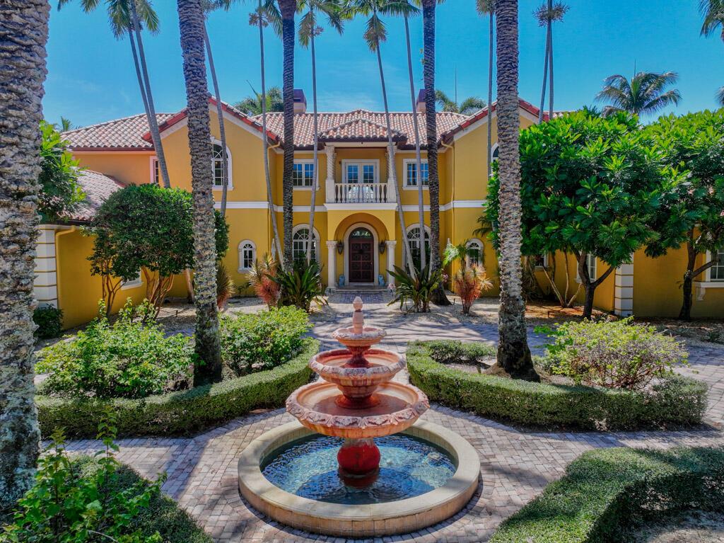 Homes for sale in North Palm Beach, FL | 12267 Channel Dr, North Palm Beach, FL 33408 | MLS# R11112974