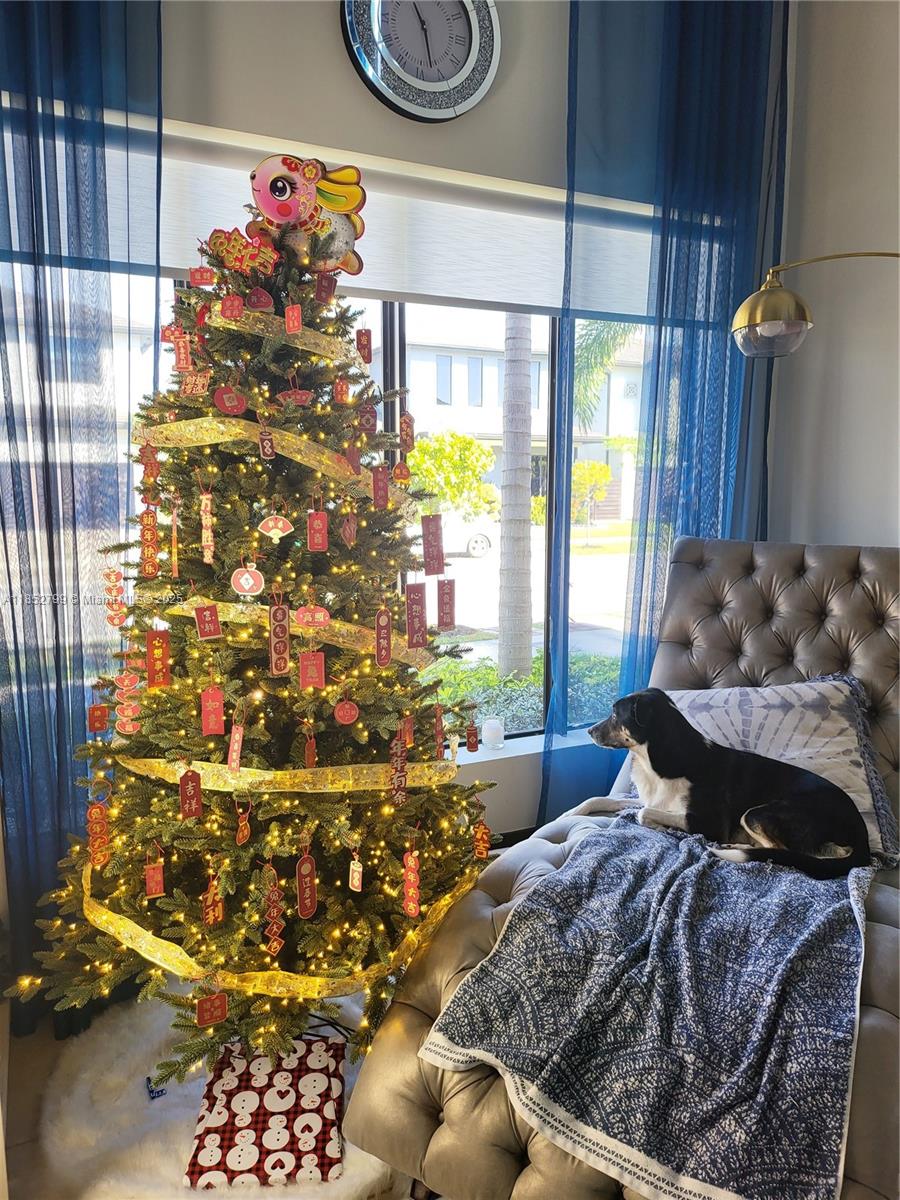 Homes for sale in Miami Lakes, FL | 8910 Nw 160Th Ter, Miami Lakes, FL 33018 | MLS# A11852799