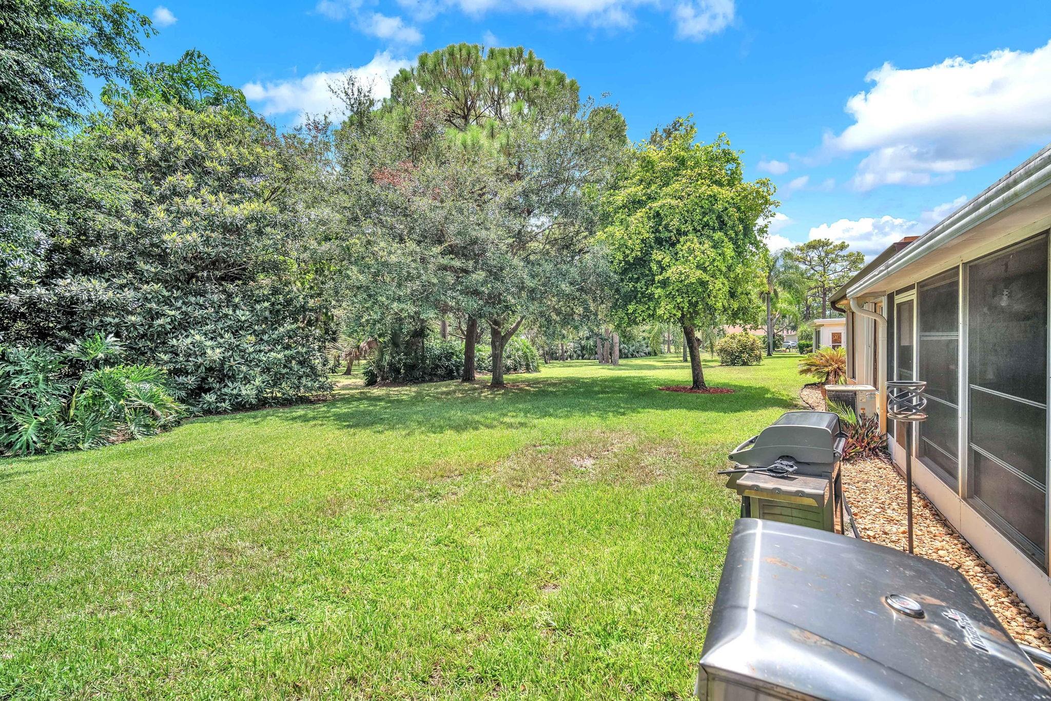 Homes for sale in Greenacres, FL | 6104 Rainbow Cir, Greenacres, FL 33463 | MLS# F10518742