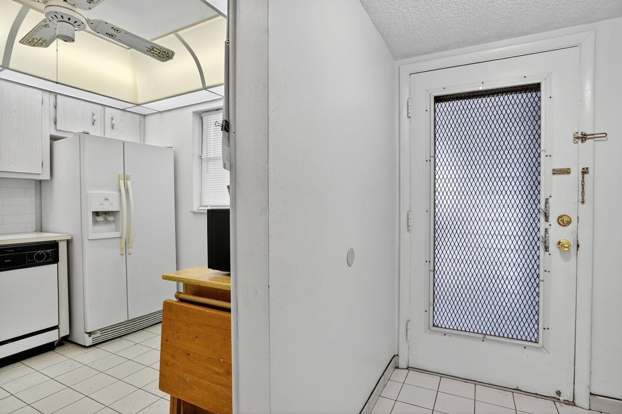 Homes for sale in Pompano Beach, FL | 3170 Holiday Springs Blvd #205, Pompano Beach, FL 33063 | MLS# F10518355