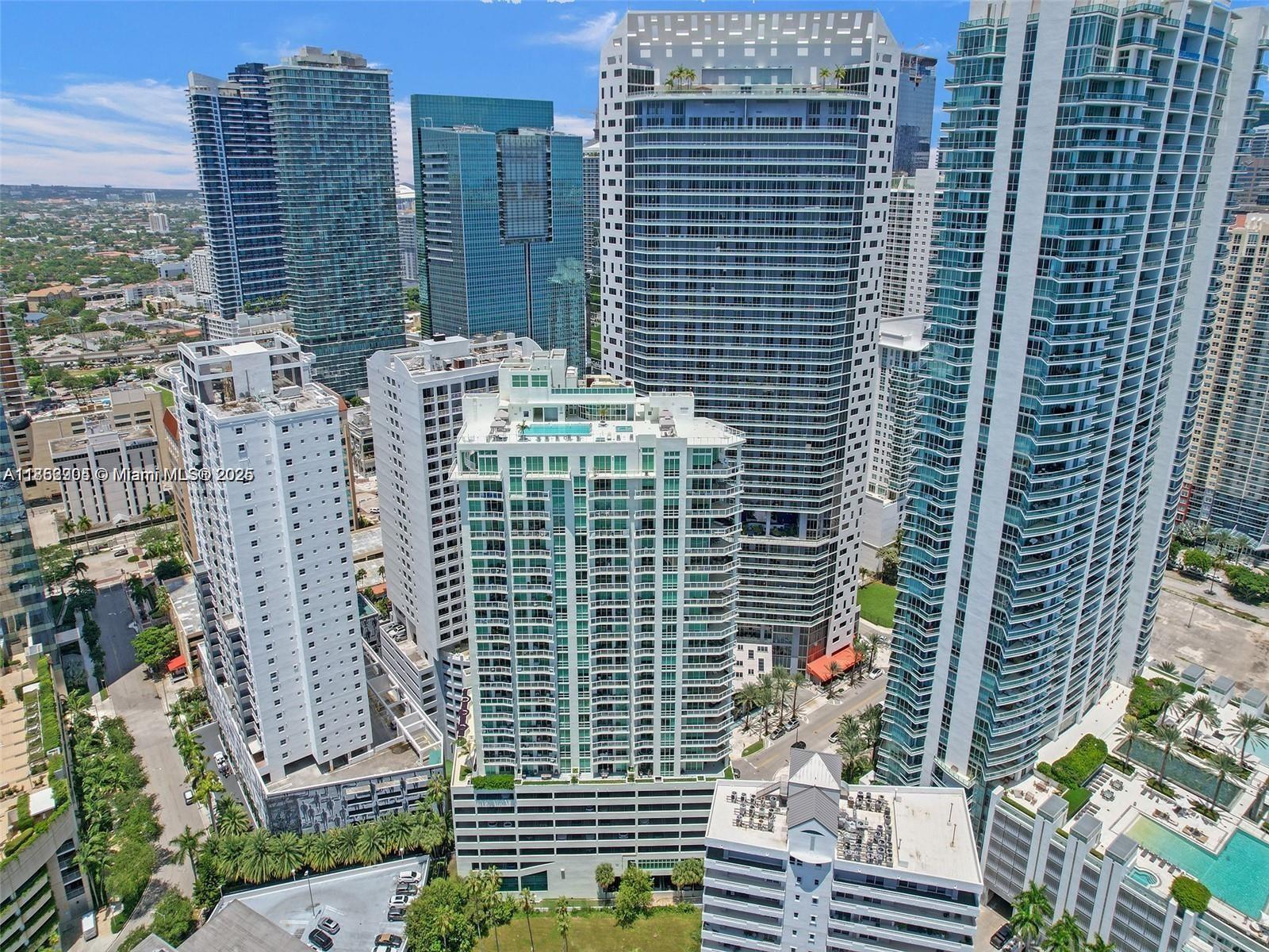 218 SE 14th St #1407, Miami FL 33131