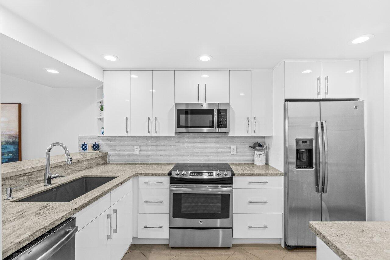 Homes for sale in Boca Raton, FL | 2707 N Ocean Boulevard #301-D, Boca Raton, FL 33431 | MLS# R11113047