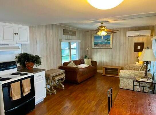 Homes for sale in Hypoluxo, FL | 33 E Easy Street E, Hypoluxo, FL 33462 | MLS# R11113052