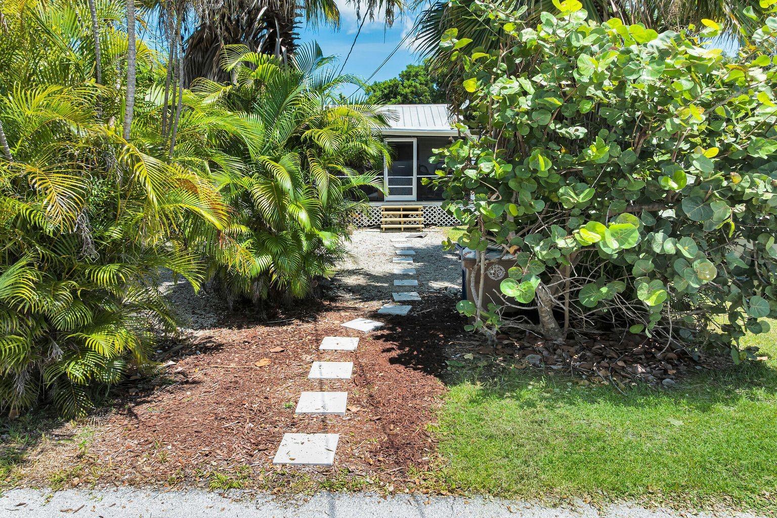 Homes for sale in Big Pine Key, FL | 30461 Sw Poinciana Rd, Big Pine Key, FL 33043 | MLS# F10518459