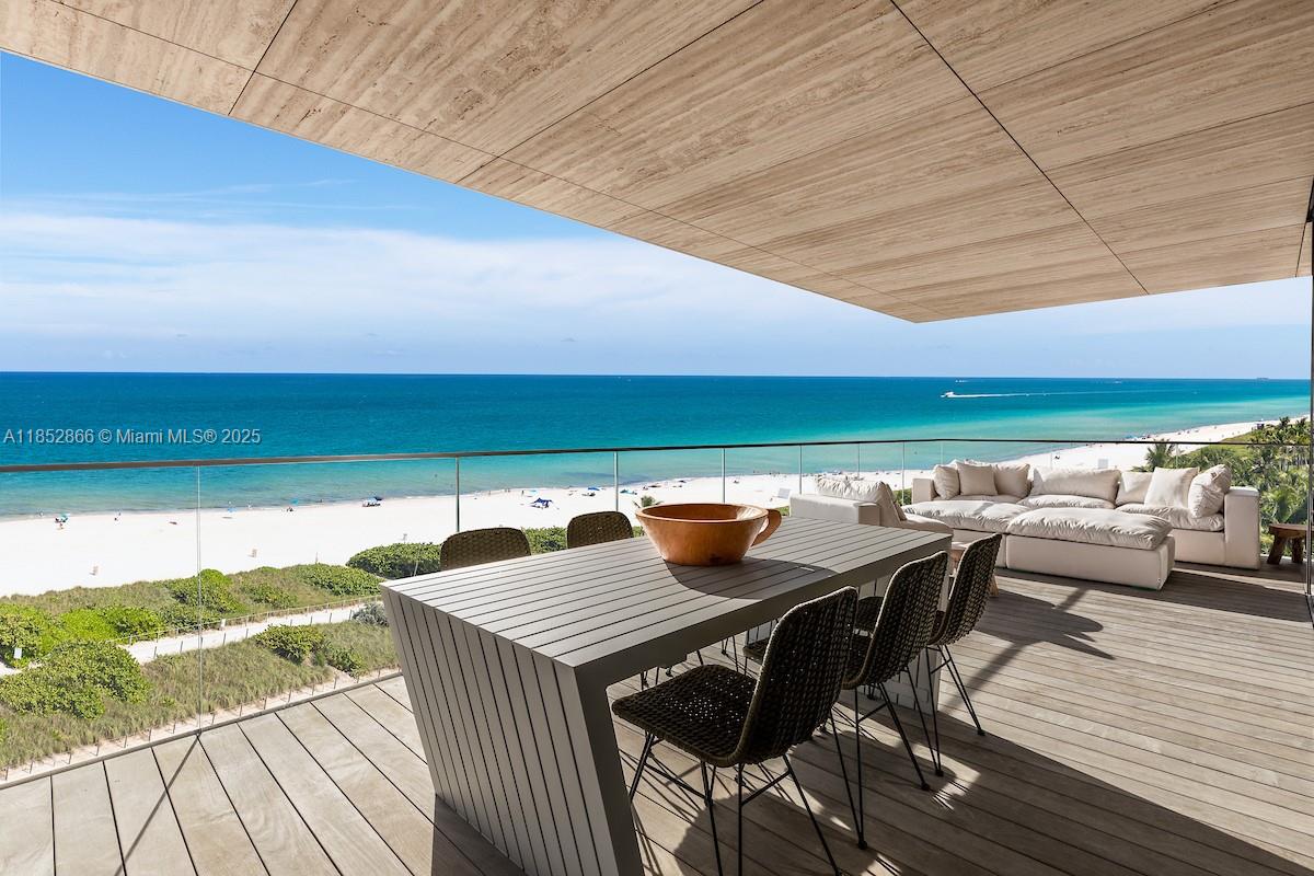 Condo for Sale in Surfside, FL