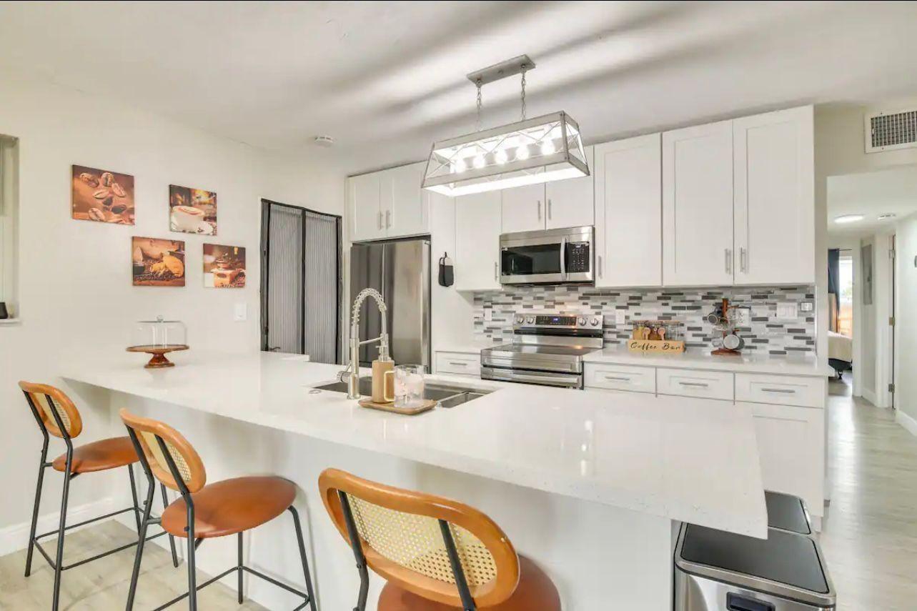 6599 Roosevelt St Hollywood FL 33024 | F10518852