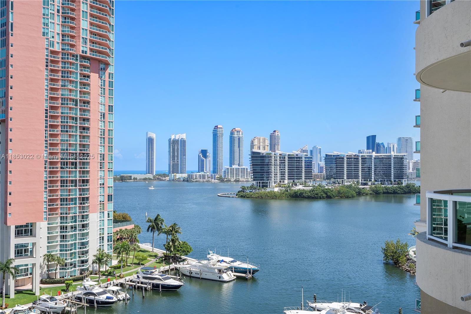 Aventura Marina Condo Num
