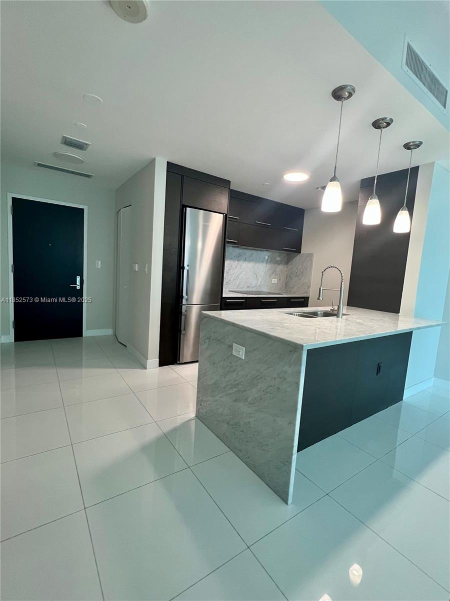 900 Biscayne Blvd #3010, Miami FL 33132