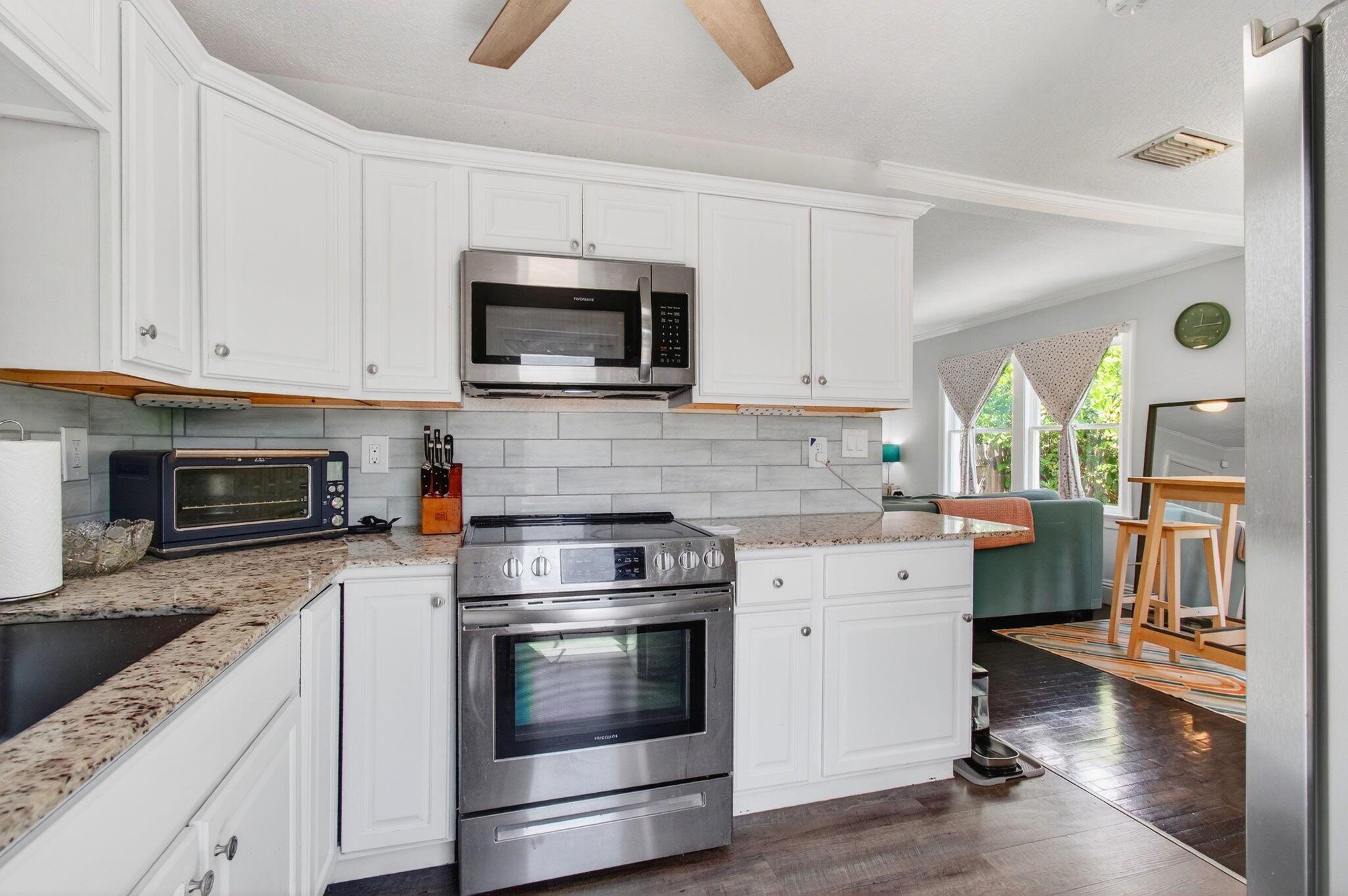 Homes for sale in Lake Worth Beach, FL | 614 S E Street, Lake Worth Beach, FL 33460 | MLS# R11113185