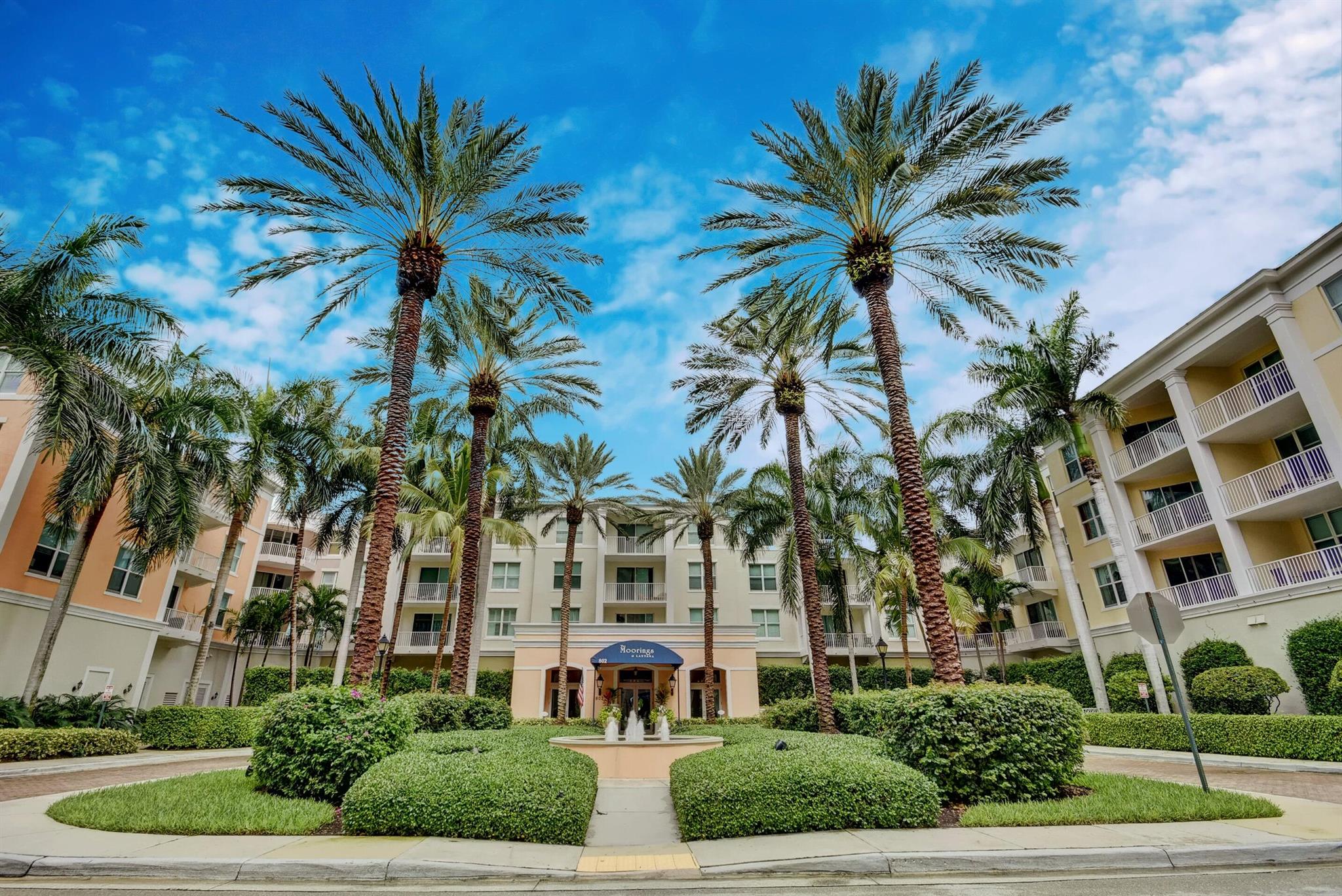 Moorings At Lantana Condo