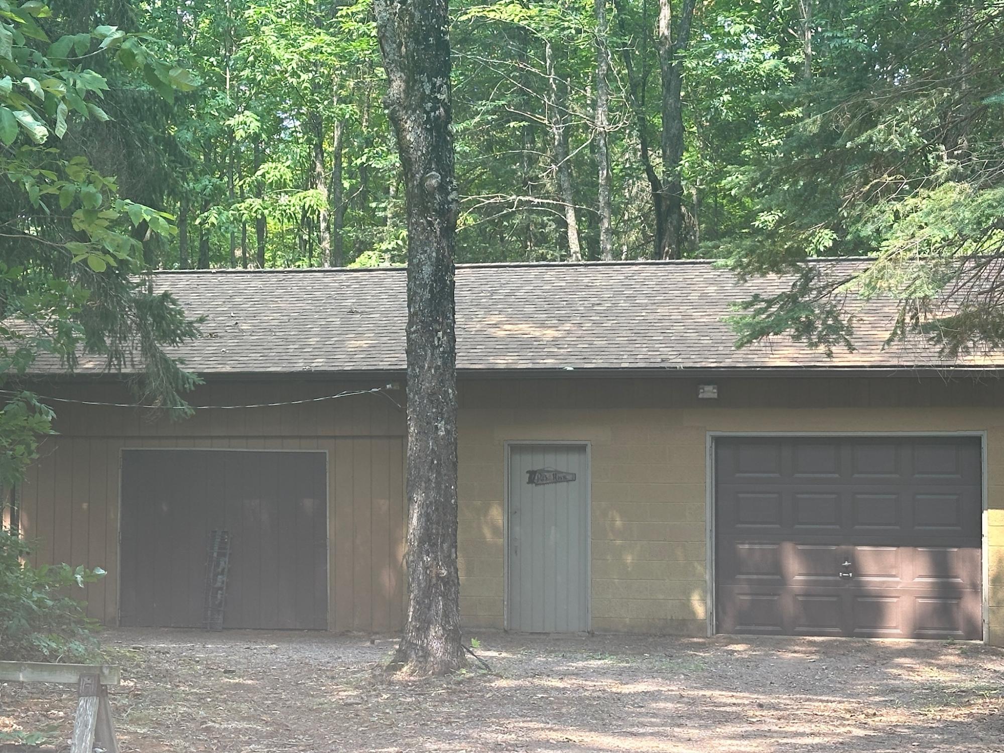 Undocumented Lake Property 8380 Harris Lake Rd E Photo 4