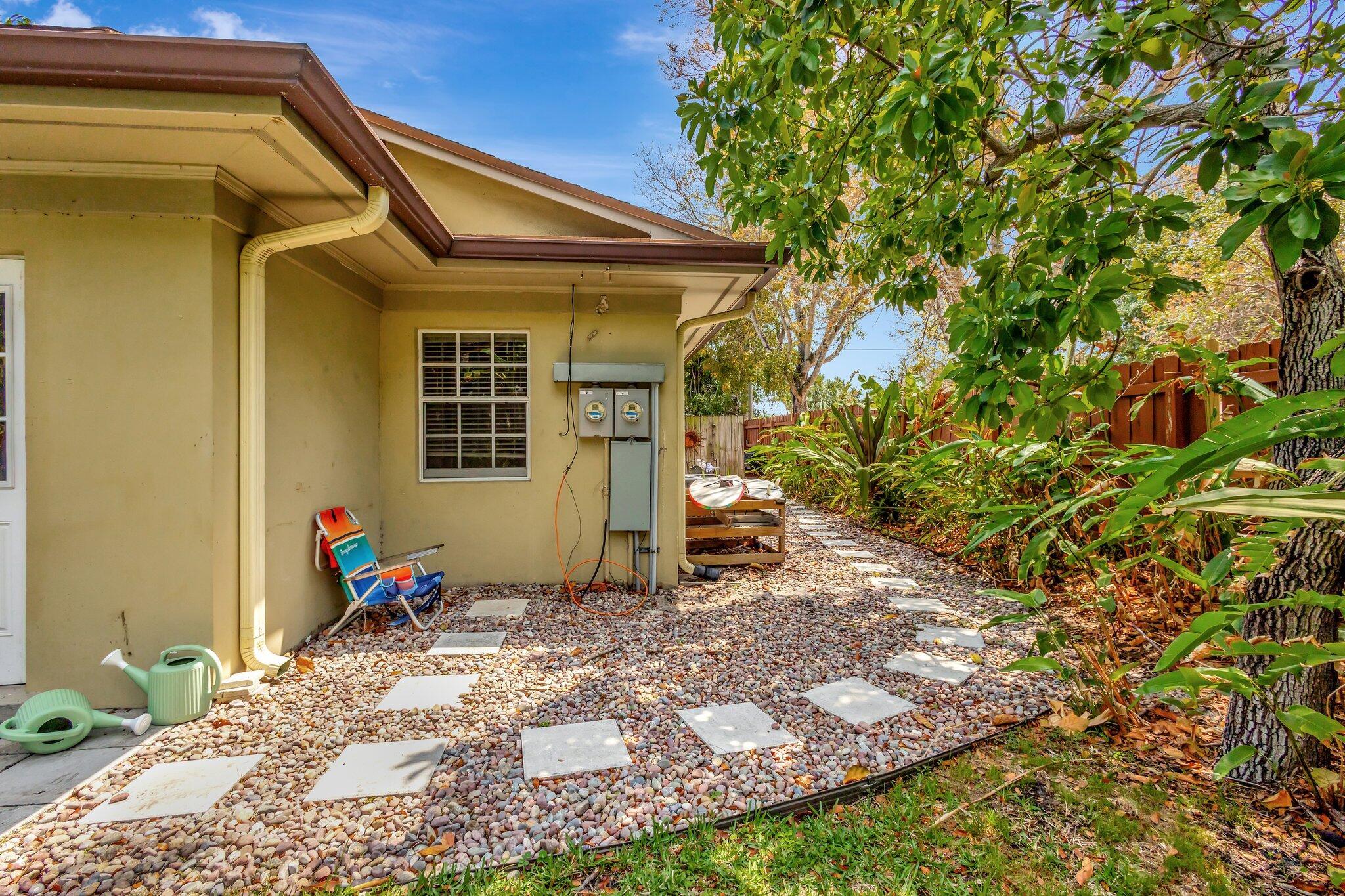 Homes for sale in Delray Beach, FL | 227 Ne 12Th Street, Delray Beach, FL 33444 | MLS# R11113189