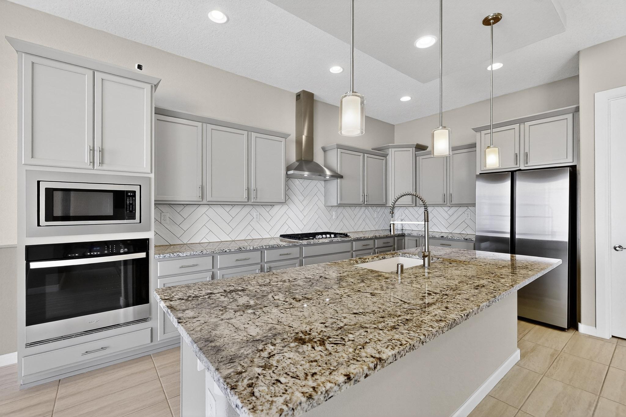 1715 Deer Valley Trail NW Kitchen