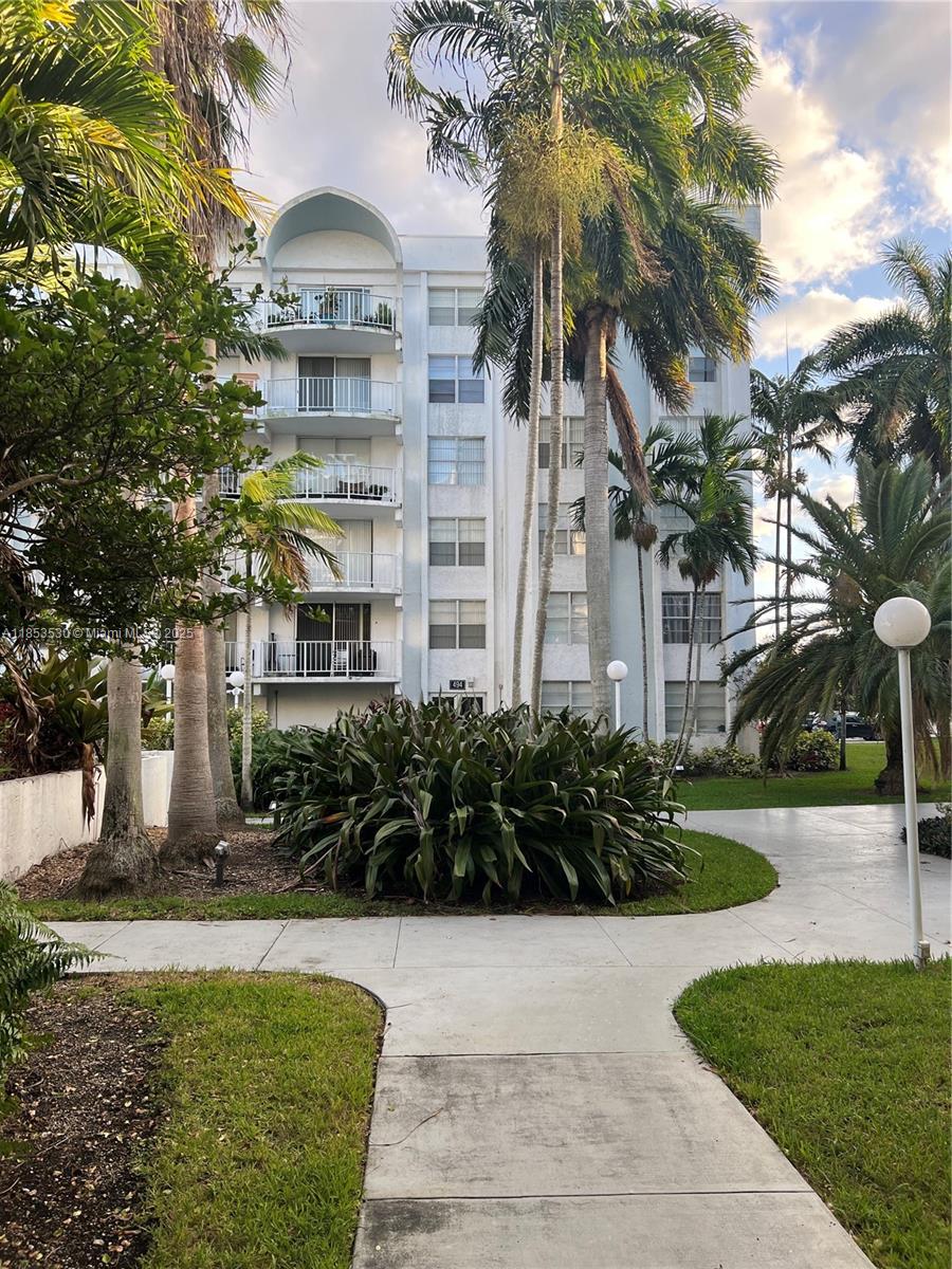 Homes for sale in Miami, FL | 486 Nw 165th St Rd #B503, Miami, FL 33169 | MLS# A11853530