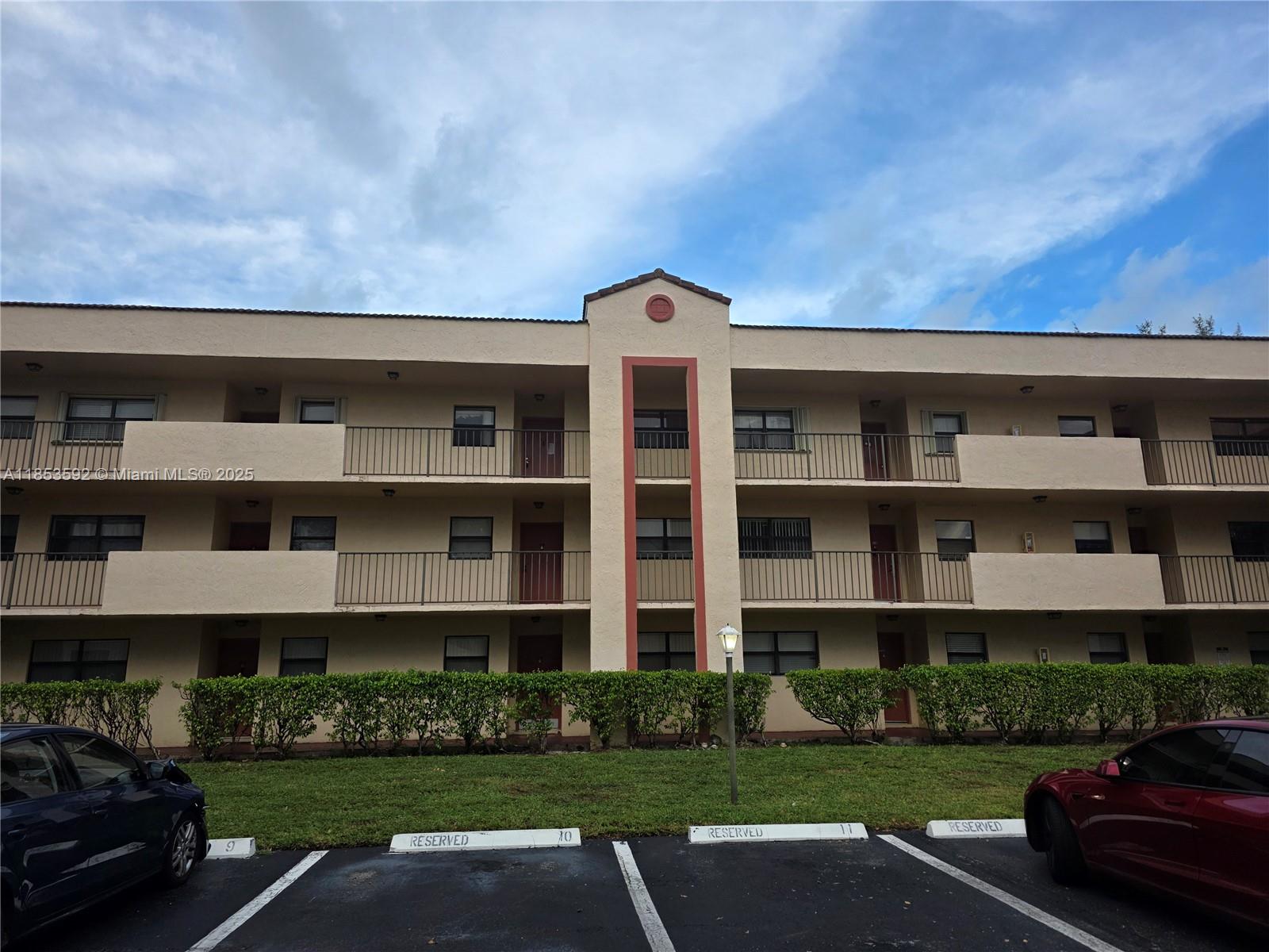 Miramar Club Condominium