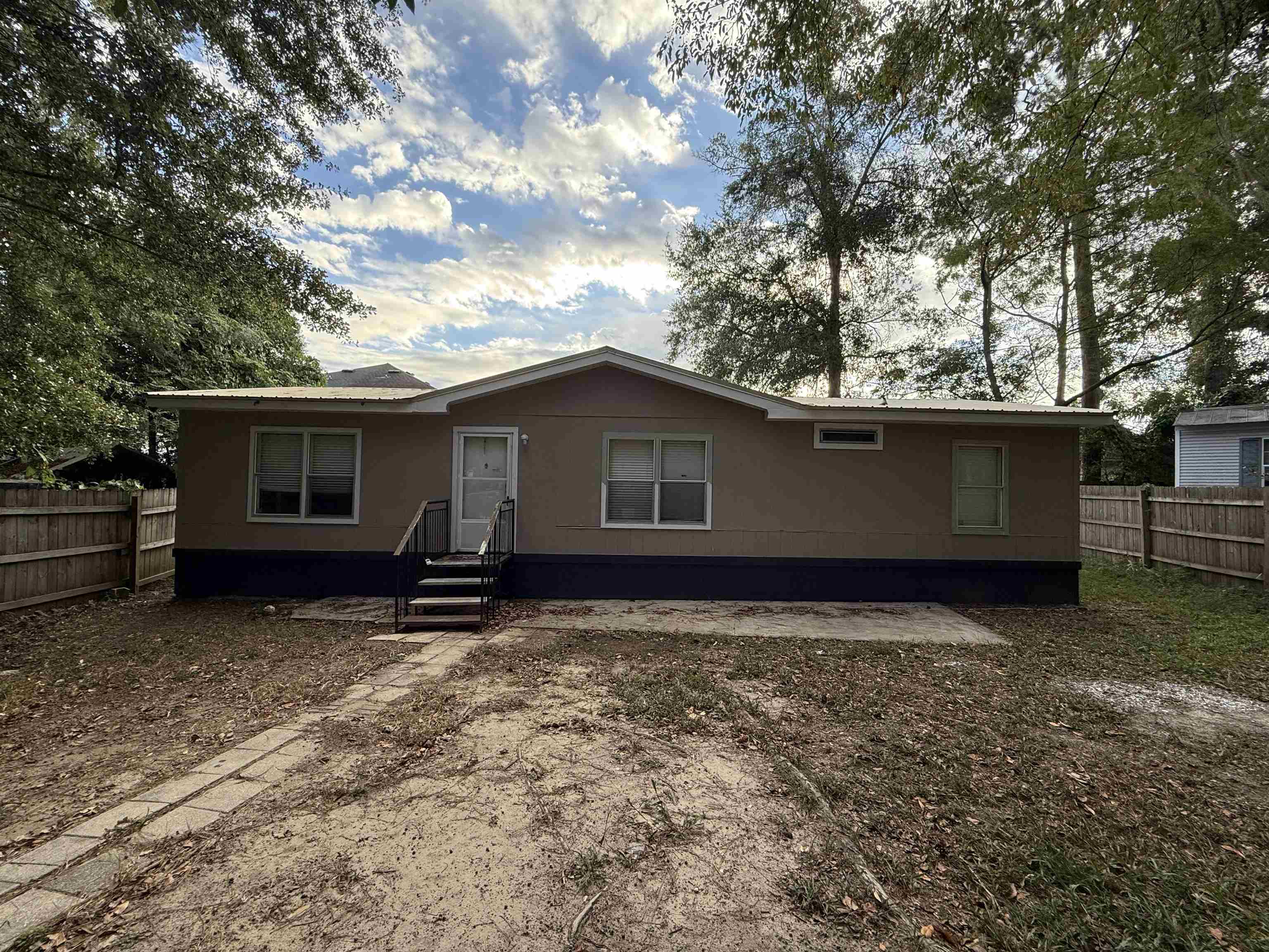 Available now! Clean 3bed/2bath mobile home with some recent updates. The monthly rent includes water and trash service. The home features a partially fenced yard with open living and dining room, large kitchen and spacious master bedroom. Conveniently located neighborhood with playground and park area!