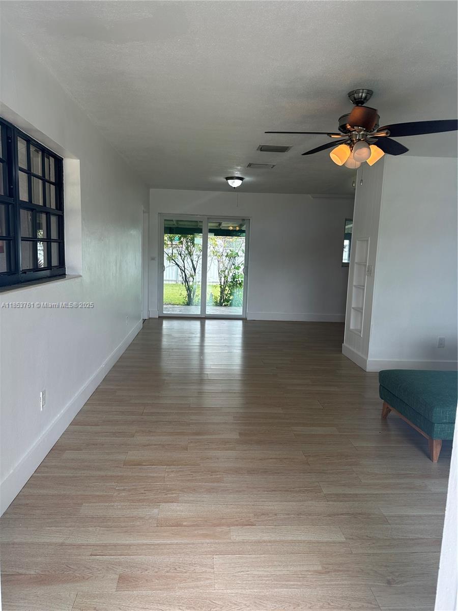 House for Sale in Miami, FL