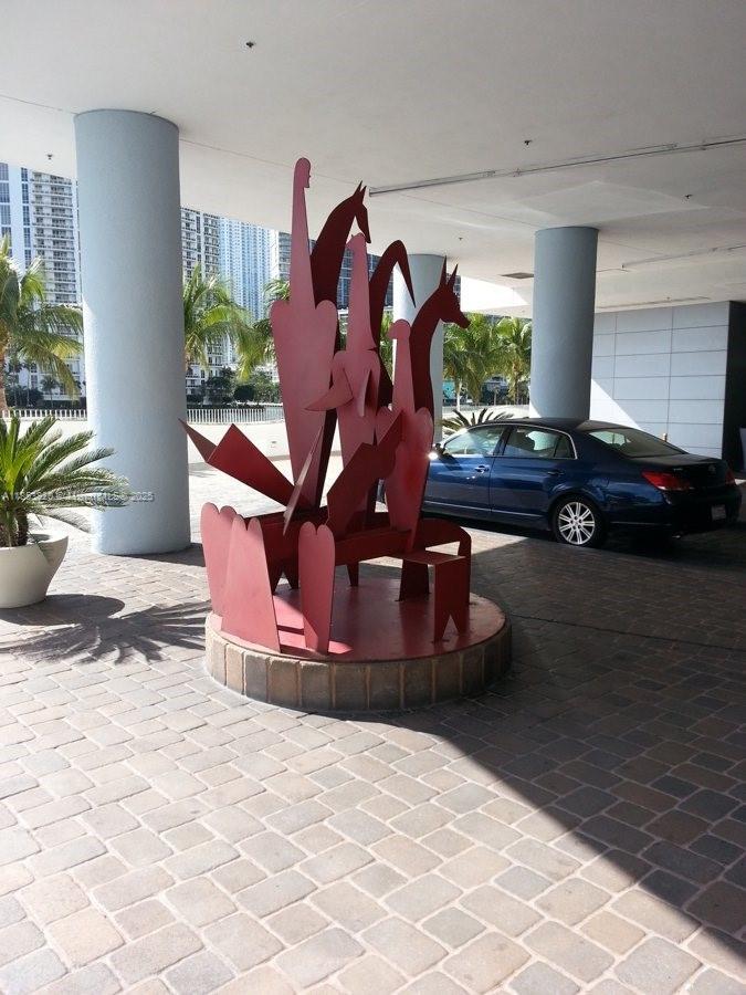 335 S BISCAYNE BL #902, Miami FL 33131