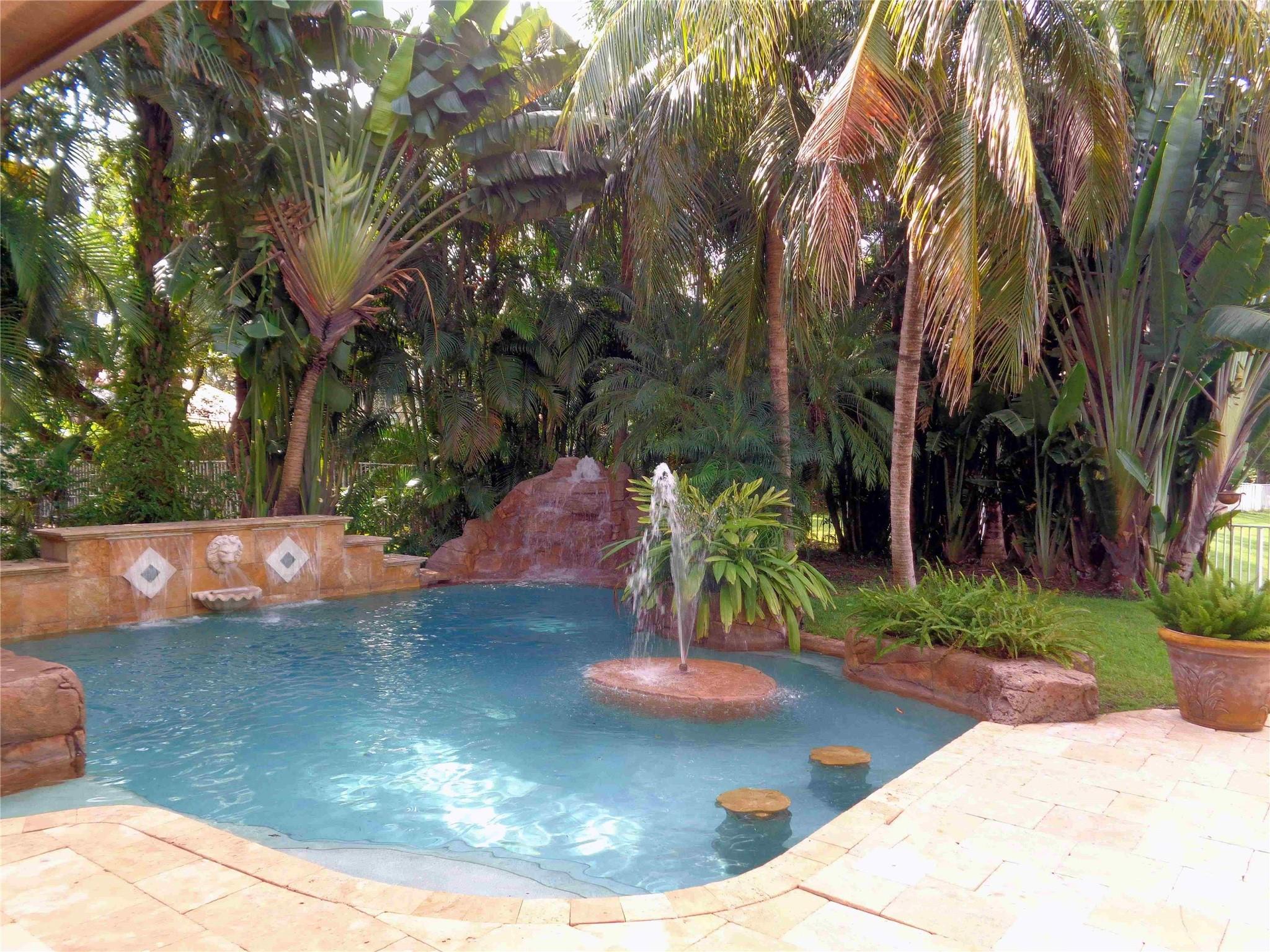 Homes for sale in Hollywood, FL | 7264 Nw 19th Ct, Hollywood, FL 33024 | MLS# F10518878