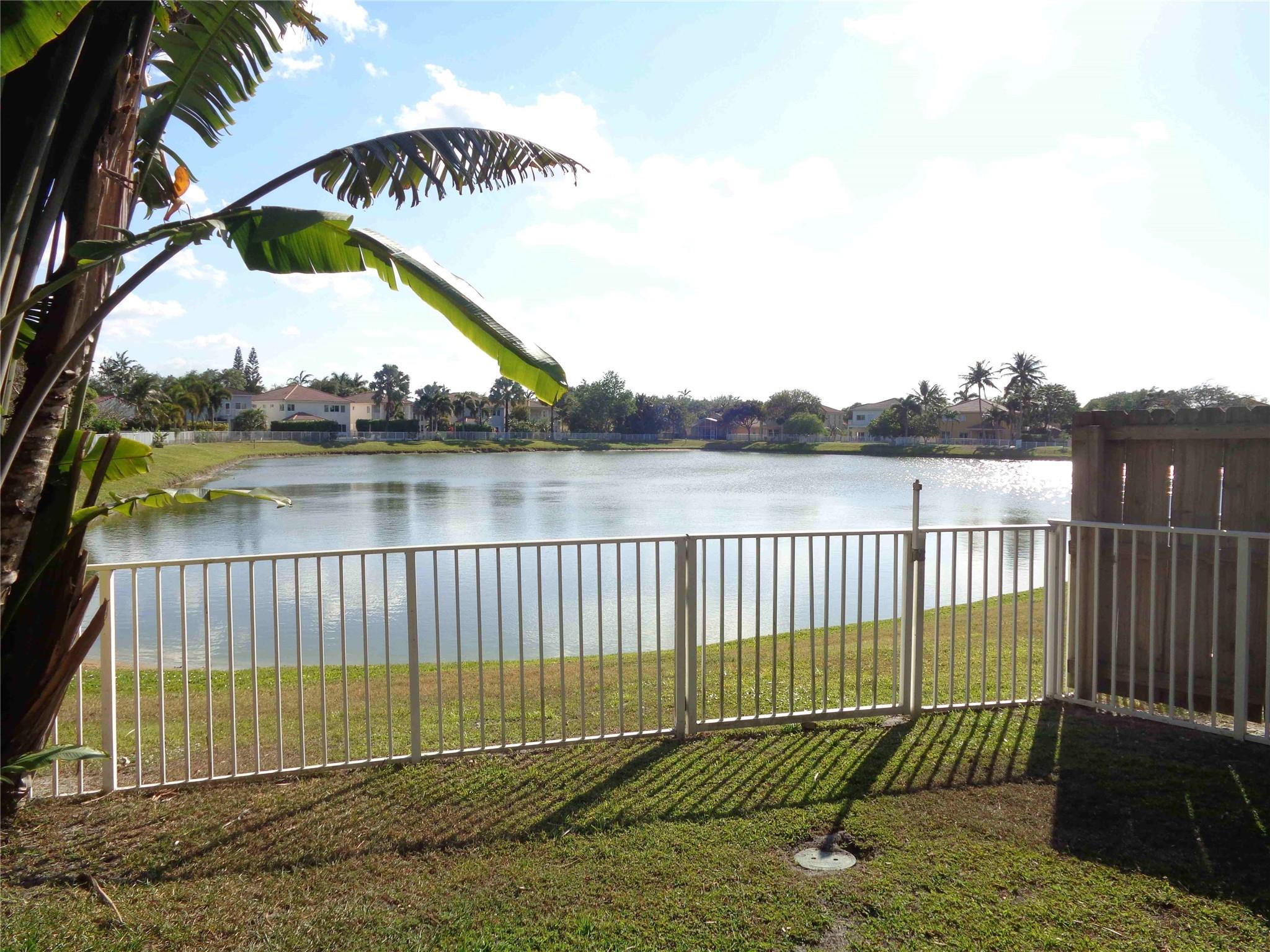 Homes for sale in Hollywood, FL | 7264 Nw 19th Ct, Hollywood, FL 33024 | MLS# F10518878