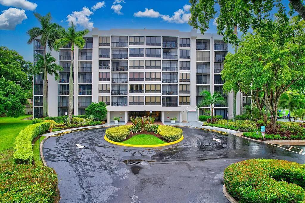 Wellesley Park Condo